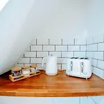 Prázdninový dům The Mayfield Townhouse - Central - 3 Bedrooms With Garden