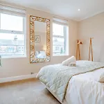 The Mayfield Townhouse - Central - 3 Bedrooms With Garden Harrogate