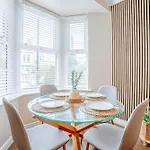The Mayfield Townhouse - Central - 3 Bedrooms With Garden Prázdninový dům Harrogate