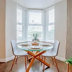 The Mayfield Townhouse - Central - 3 Bedrooms With Garden Prázdninový dům Harrogate