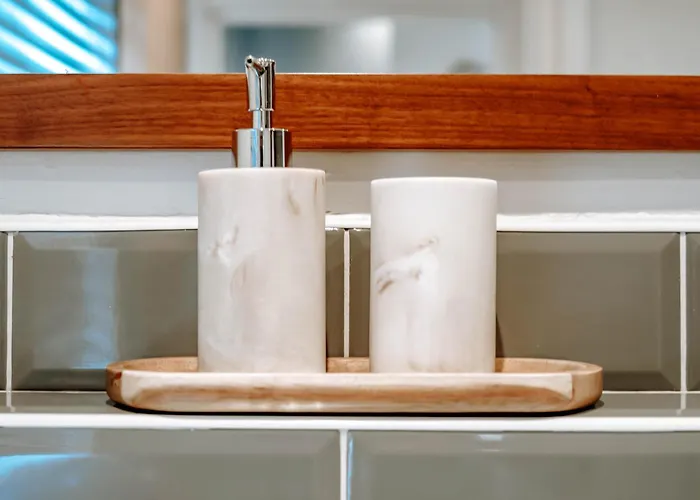 Holiday home The Mayfield Townhouse - Central - 3 Bedrooms With Garden