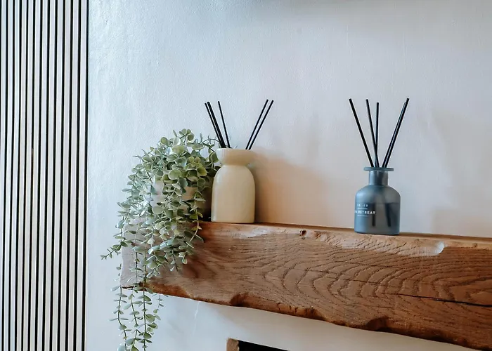 The Mayfield Townhouse - Central - 3 Bedrooms With Garden Holiday home *