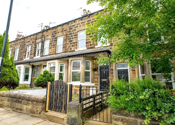 Holiday home The Mayfield Townhouse - Central - 3 Bedrooms With Garden *