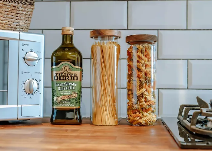 The Mayfield Townhouse - Central - 3 Bedrooms With Garden