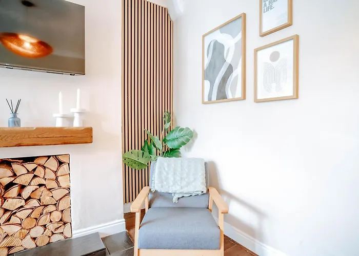 The Mayfield Townhouse - Central - 3 Bedrooms With Garden Holiday home